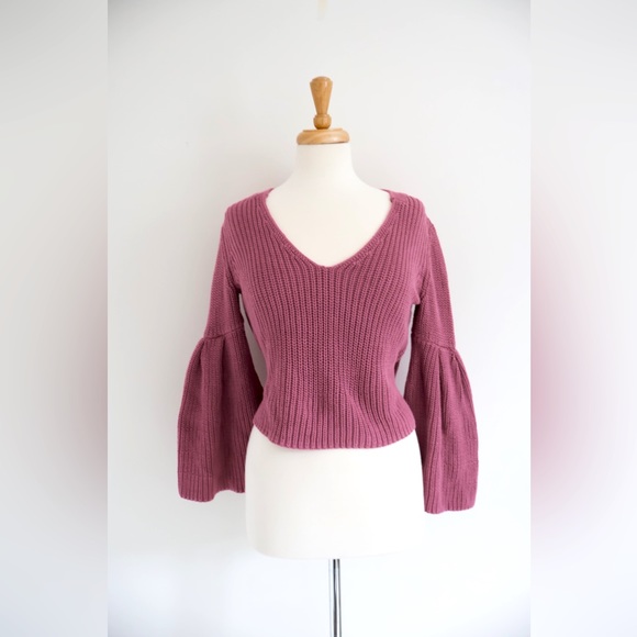 Free People Cropped Flare Arm Pink Damsel Knit Sweater Small - Picture 3 of 7
